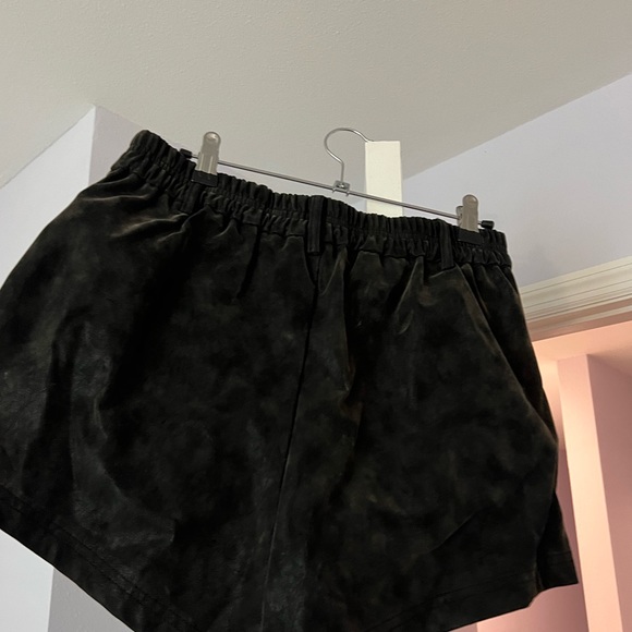 NWT Free People Vegan Suede Shorts - Picture 3 of 4
